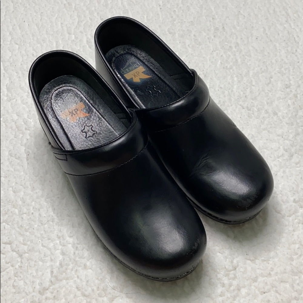 Black Dansko Clogs Size 38/8 - Picture 5 of 9